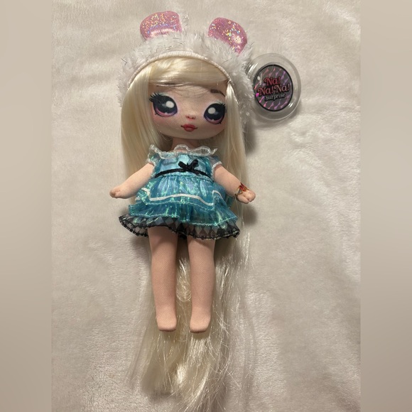 L.O.L. Surprise! Other - Na! Na! Na! Surprise Glam Alice Hops Bunny Doll
